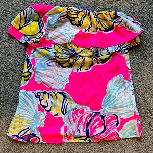 Lilly Pulitzer Wiley top. Strapless with ruffles size small